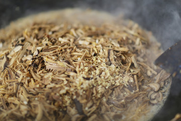 大锅炒菜