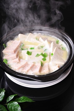 砂锅豆腐