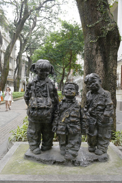 街头人物雕塑