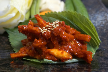 韩国泡菜 腌萝卜 紫苏叶