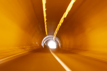 隧道光束
