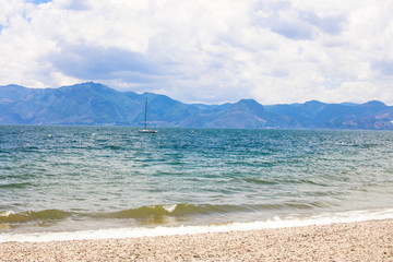 云南抚仙湖风景