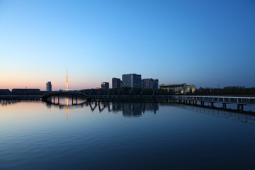 大庆 时代广场 万宝湖 夜景