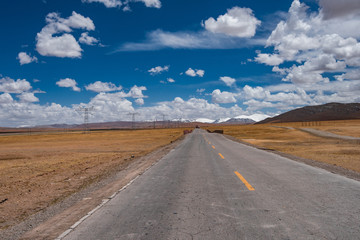 高原上的路