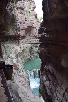 山谷红石峡峡谷奇观