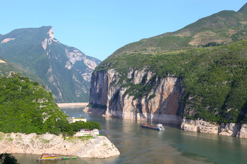长江山峡