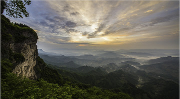 摩围山飞云口晚霞