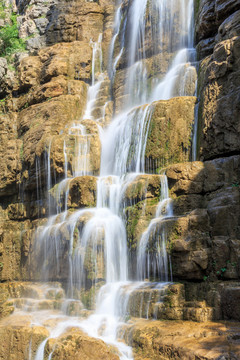 高山流瀑