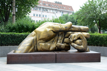 手型雕塑