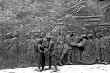 红军长征雕塑