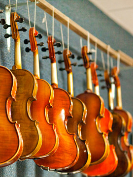 小提琴 古典乐器店