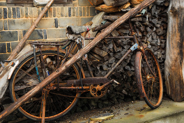 老旧的自行车