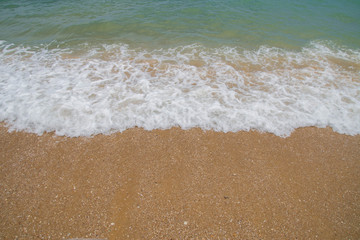 海浪沙滩
