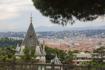 教堂尖顶俯瞰摩纳哥城