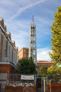 意大利街景教堂钟楼