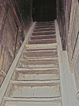 木质老楼梯