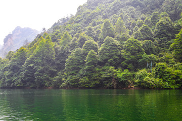 张家界宝峰湖