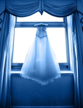 蓝色婚纱