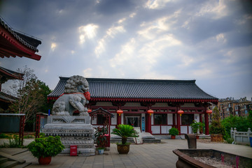 古建筑石狮子