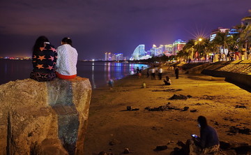 三亚的夜静悄悄