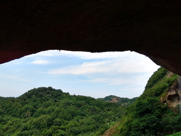 大别山石窟