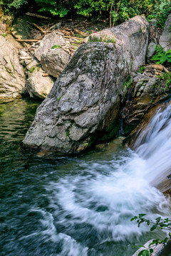 大峡谷溪流