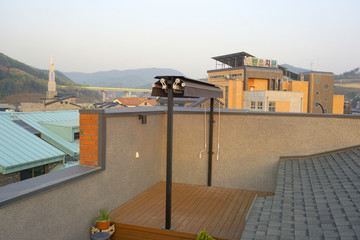 韩国私人别墅屋顶露台太阳伞