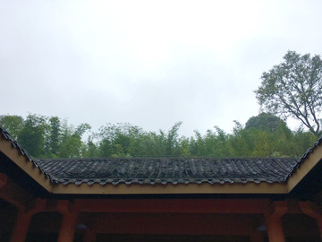 屋檐