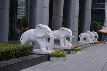 大象雕塑