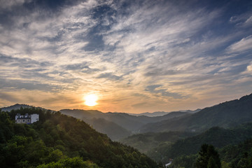 大别山日出景观