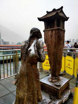 重庆洪崖洞 雕塑风景