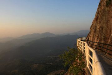 石根山栈道