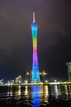 色彩缤纷的广州塔