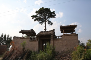 残破寺庙