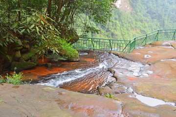 贵州赤水燕子岩瀑布顶部
