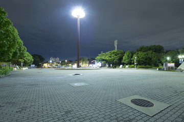 广场夜景