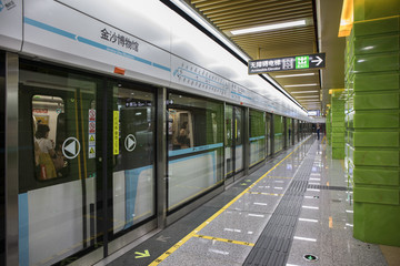 成都地铁车站