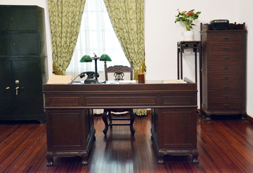 民国办公桌