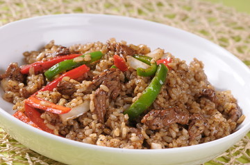 黑椒牛肉炒饭