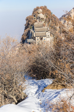 华山北峰顶冬景