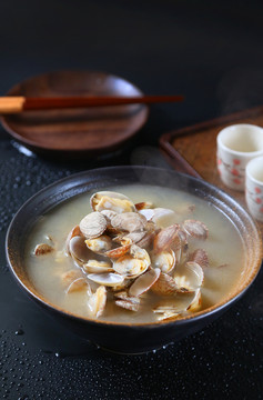 海鲜花蛤汤