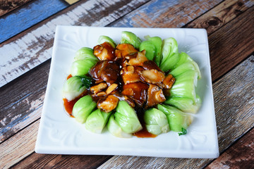 菜胆扒双菇