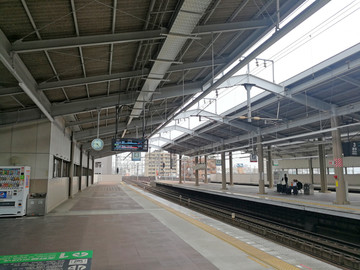 日本地铁站台