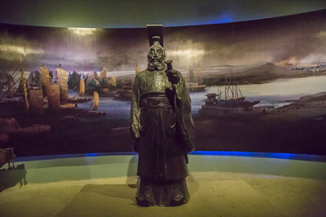 江苏扬州博物馆秦始皇像
