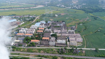 宁明华侨农场