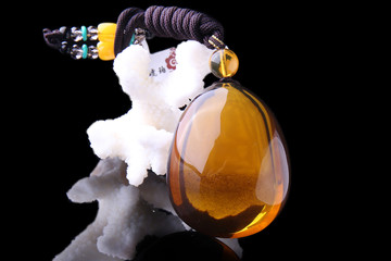 精美琥珀