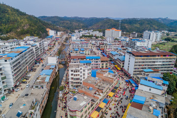 江西赣州农村乡镇集市风光航拍