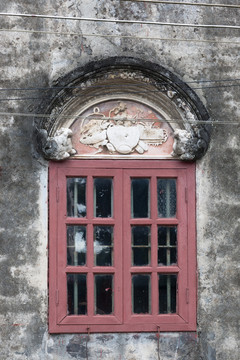 雕刻古建筑老民房青砖墙窗