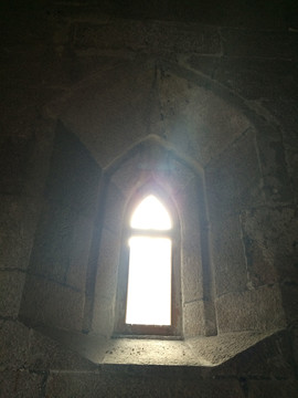 石厝老教堂的窗