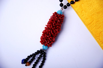 红珊瑚毛衣链